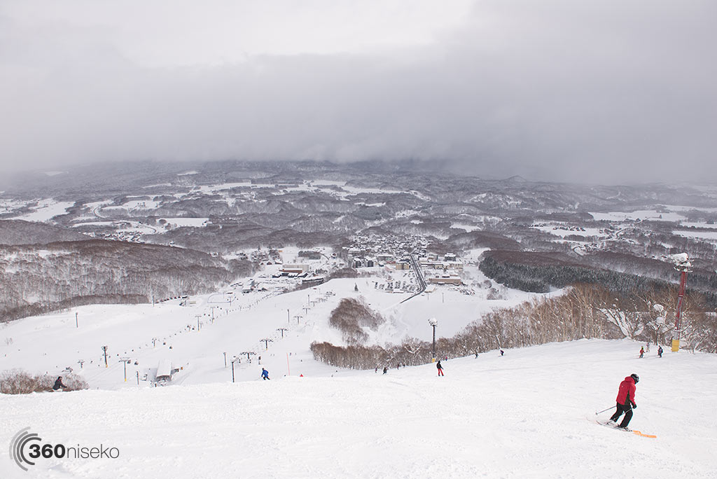 The view down Nikabe in Grand Hirafu, 12 January 2015